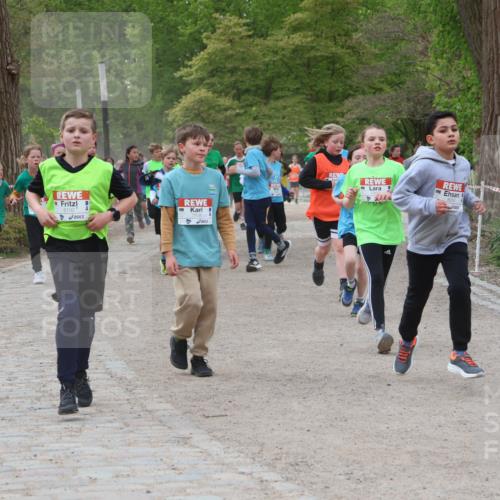 25.04.2026 - Das Zehntel Zöllner http://msf.ph/oto/9594810 25.04.2026 10:39:56 Laufen 6100, 7608, 6, 6987 meine-sportfotos.de