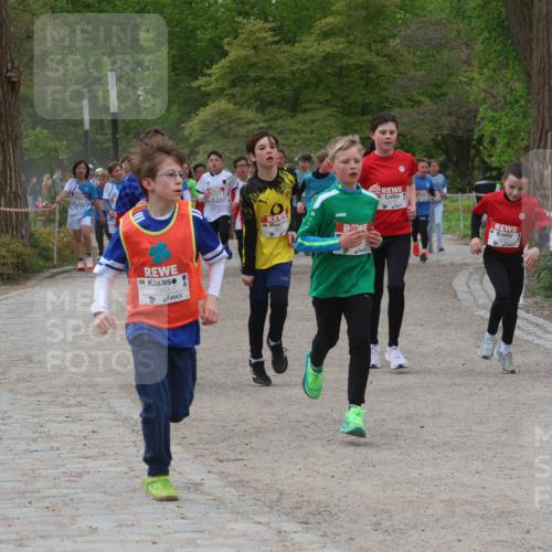 25.04.2026 - Das Zehntel Zöllner http://msf.ph/oto/9594858 25.04.2026 10:40:07 Laufen 7393 meine-sportfotos.de