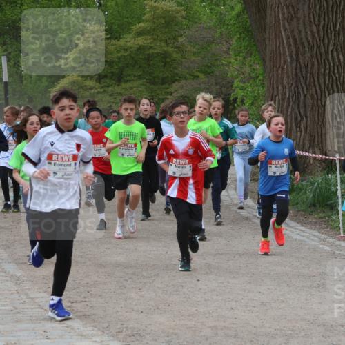 25.04.2026 - Das Zehntel Zöllner http://msf.ph/oto/9594883 25.04.2026 10:40:13 Laufen 8044, 820 meine-sportfotos.de