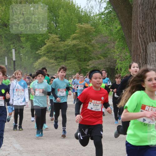 25.04.2026 - Das Zehntel Zöllner http://msf.ph/oto/9594891 25.04.2026 10:40:15 Laufen 6679, 6106, 7145 meine-sportfotos.de