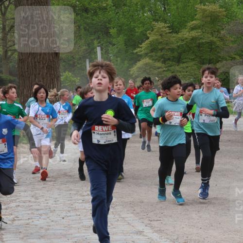 25.04.2026 - Das Zehntel Zöllner http://msf.ph/oto/9594896 25.04.2026 10:40:16 Laufen 6350, 6679, 7599 meine-sportfotos.de