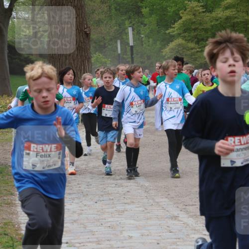 25.04.2026 - Das Zehntel Zöllner http://msf.ph/oto/9594900 25.04.2026 10:40:17 Laufen 6350, 7733, 6679 meine-sportfotos.de
