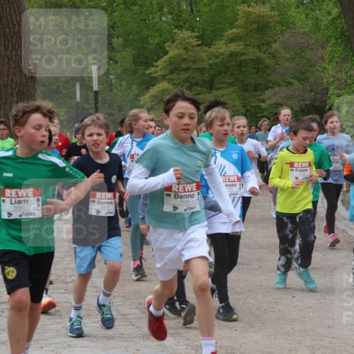 25.04.2026 - Das Zehntel Zöllner http://msf.ph/oto/9594910 25.04.2026 10:40:19 Laufen 5551, 5570, 7585 meine-sportfotos.de
