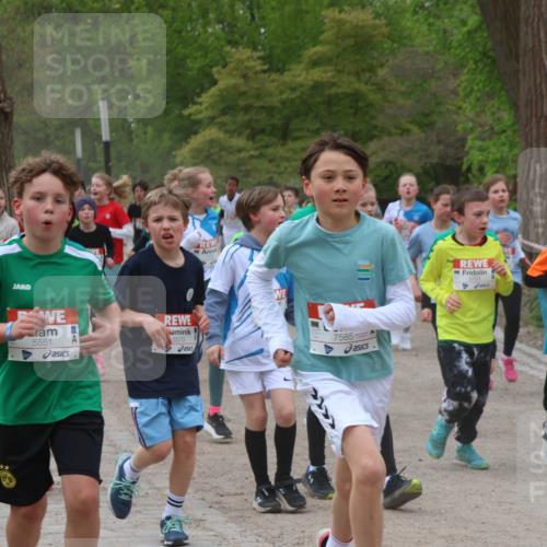 25.04.2026 - Das Zehntel Zöllner http://msf.ph/oto/9594911 25.04.2026 10:40:19 Laufen 5551, 0, 5570, 7585 meine-sportfotos.de