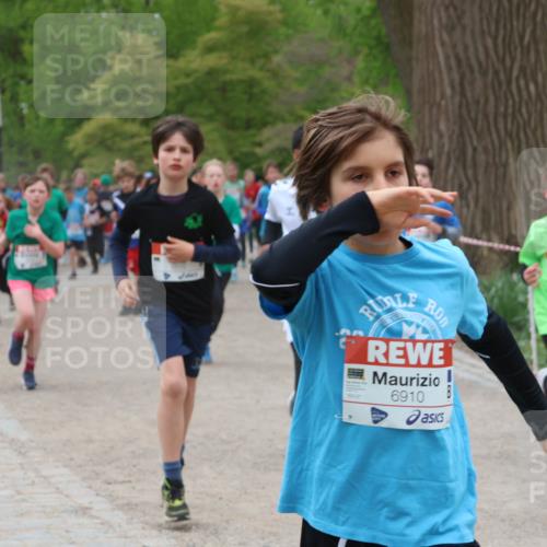 25.04.2026 - Das Zehntel Zöllner http://msf.ph/oto/9594938 25.04.2026 10:40:27 Laufen 6910 meine-sportfotos.de