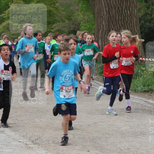 25.04.2026 - Das Zehntel Zöllner http://msf.ph/oto/9594974 25.04.2026 10:40:35 Laufen 6491, 6880, 6131, 6123 meine-sportfotos.de