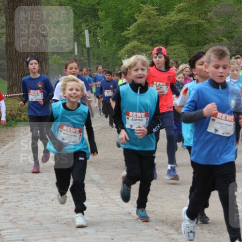 25.04.2026 - Das Zehntel Zöllner http://msf.ph/oto/9594987 25.04.2026 10:40:37 Laufen 5751, 5738, 1511, 6322 meine-sportfotos.de