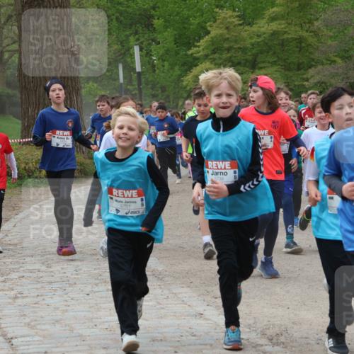 25.04.2026 - Das Zehntel Zöllner http://msf.ph/oto/9594988 25.04.2026 10:40:37 Laufen 5751, 5738, 6322 meine-sportfotos.de