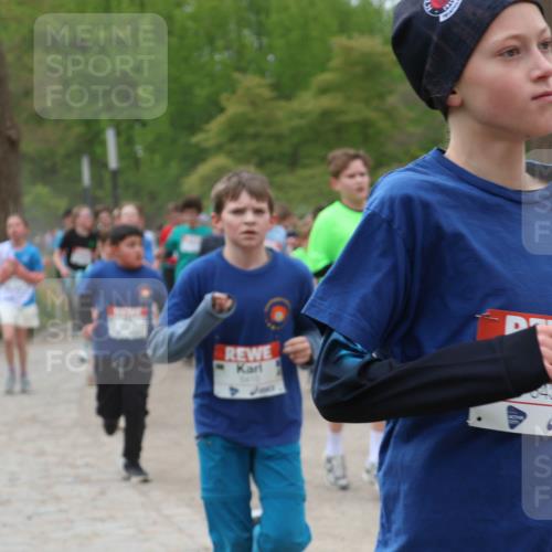 25.04.2026 - Das Zehntel Zöllner http://msf.ph/oto/9595003 25.04.2026 10:40:41 Laufen 3, 5415, 433 meine-sportfotos.de
