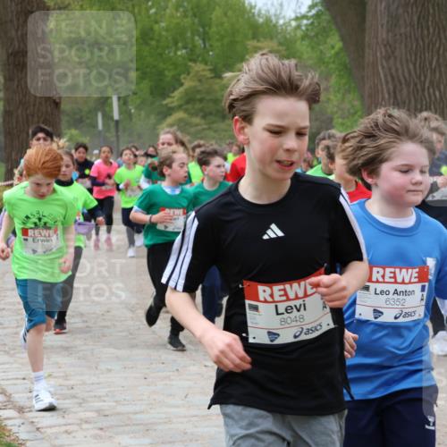 25.04.2026 - Das Zehntel Zöllner http://msf.ph/oto/9595031 25.04.2026 10:40:50 Laufen 8048, 6352 meine-sportfotos.de