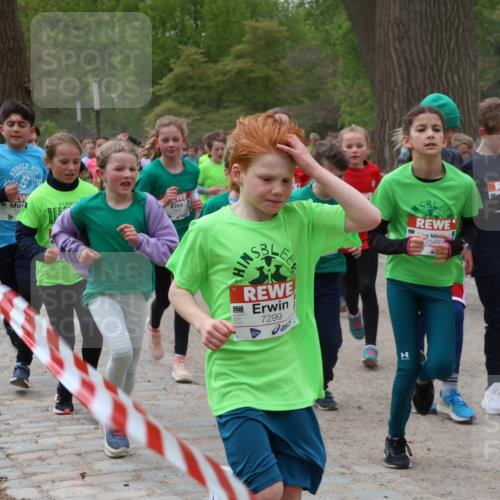 25.04.2026 - Das Zehntel Zöllner http://msf.ph/oto/9595036 25.04.2026 10:40:51 Laufen 7299, 1, 7340 meine-sportfotos.de