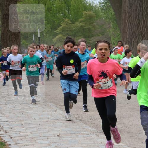 25.04.2026 - Das Zehntel Zöllner http://msf.ph/oto/9595043 25.04.2026 10:40:55 Laufen 25, 748, 6054, 5275 meine-sportfotos.de