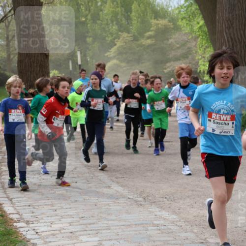 25.04.2026 - Das Zehntel Zöllner http://msf.ph/oto/9595095 25.04.2026 10:41:05 Laufen 6922 meine-sportfotos.de