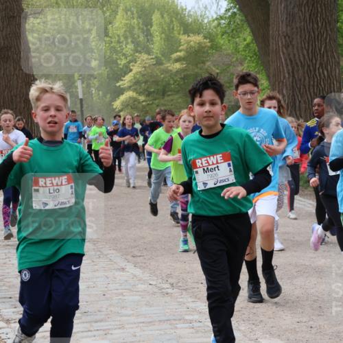 25.04.2026 - Das Zehntel Zöllner http://msf.ph/oto/9595124 25.04.2026 10:41:10 Laufen 7306, 7987, 7926 meine-sportfotos.de