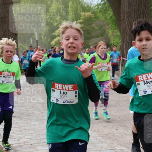 25.04.2026 - Das Zehntel Zöllner http://msf.ph/oto/9595126 25.04.2026 10:41:11 Laufen 7306, 7987, 7926 meine-sportfotos.de