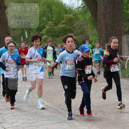 25.04.2026 - Das Zehntel Zöllner http://msf.ph/oto/9595156 25.04.2026 10:41:18 Laufen 7749, 6244, 6535 meine-sportfotos.de