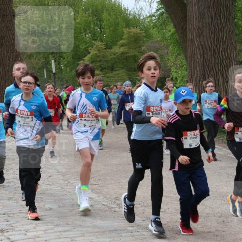 25.04.2026 - Das Zehntel Zöllner http://msf.ph/oto/9595157 25.04.2026 10:41:19 Laufen 7746, 7749, 6249 meine-sportfotos.de