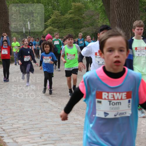 25.04.2026 - Das Zehntel Zöllner http://msf.ph/oto/9595182 25.04.2026 10:41:24 Laufen 5168, 5688, 21 meine-sportfotos.de