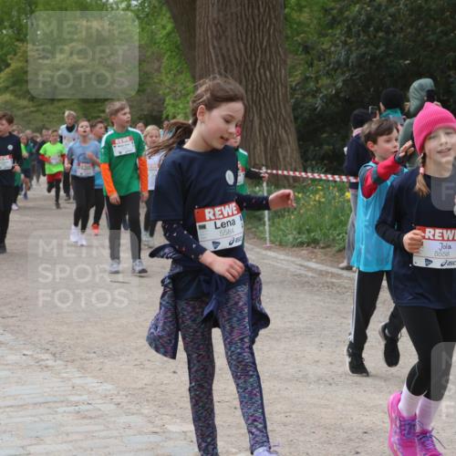 25.04.2026 - Das Zehntel Zöllner http://msf.ph/oto/9595197 25.04.2026 10:41:28 Laufen 6122, 5584, 5558, 5786 meine-sportfotos.de