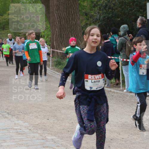 25.04.2026 - Das Zehntel Zöllner http://msf.ph/oto/9595198 25.04.2026 10:41:28 Laufen 5584, 2513 meine-sportfotos.de
