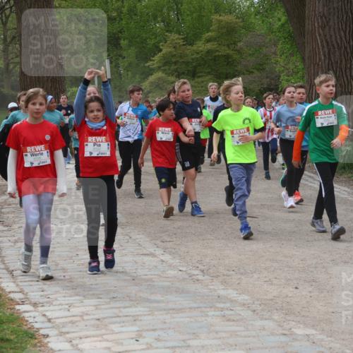 25.04.2026 - Das Zehntel Zöllner http://msf.ph/oto/9595201 25.04.2026 10:41:29 Laufen 6126, 6122 meine-sportfotos.de