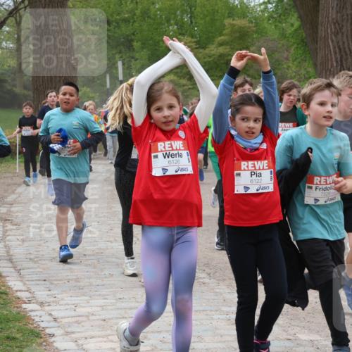 25.04.2026 - Das Zehntel Zöllner http://msf.ph/oto/9595213 25.04.2026 10:41:32 Laufen 6126, 6122, 7526 meine-sportfotos.de