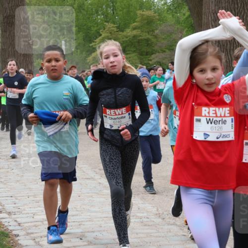 25.04.2026 - Das Zehntel Zöllner http://msf.ph/oto/9595219 25.04.2026 10:41:33 Laufen 75, 88, 6746, 6126, 6122 meine-sportfotos.de