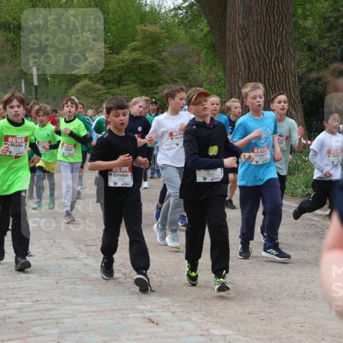 25.04.2026 - Das Zehntel Zöllner http://msf.ph/oto/9595234 25.04.2026 10:41:36 Laufen 7005, 6999 meine-sportfotos.de