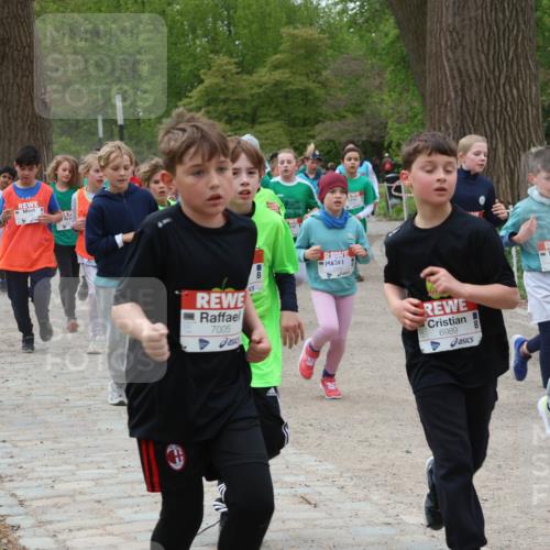 25.04.2026 - Das Zehntel Zöllner http://msf.ph/oto/9595240 25.04.2026 10:41:37 Laufen 7005, 6989, 6999 meine-sportfotos.de