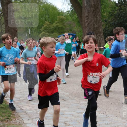25.04.2026 - Das Zehntel Zöllner http://msf.ph/oto/9595335 25.04.2026 10:41:59 Laufen 200, 6905, 6161, 6177 meine-sportfotos.de
