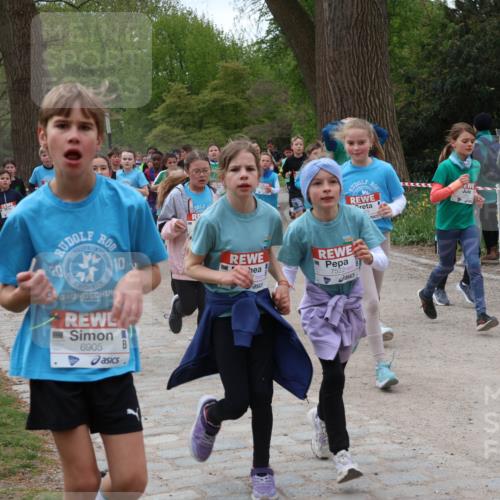 25.04.2026 - Das Zehntel Zöllner http://msf.ph/oto/9595339 25.04.2026 10:42:00 Laufen 20, 6905, 10, 7522, 58 meine-sportfotos.de