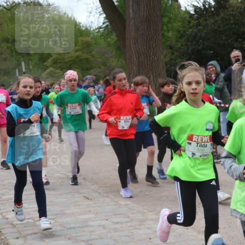 25.04.2026 - Das Zehntel Zöllner http://msf.ph/oto/9595390 25.04.2026 10:42:12 Laufen 4400, 5290, 5249 meine-sportfotos.de