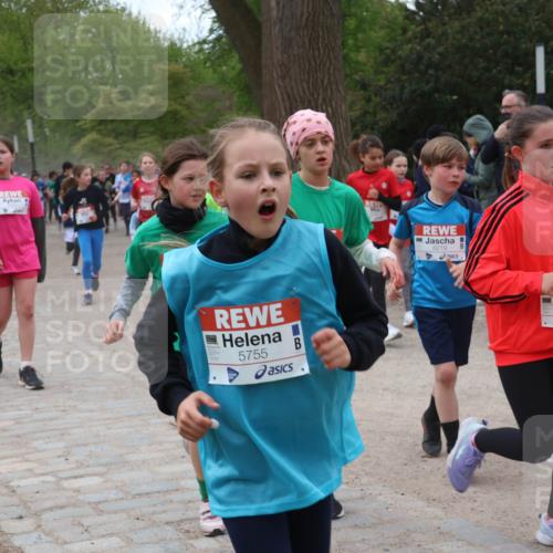25.04.2026 - Das Zehntel Zöllner http://msf.ph/oto/9595394 25.04.2026 10:42:13 Laufen 5755, 6219, 6954, 6120 meine-sportfotos.de