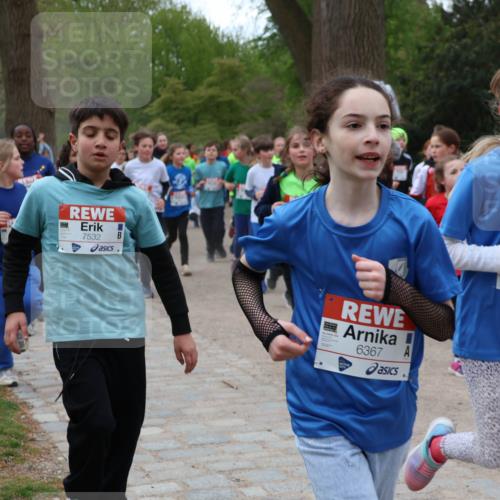 25.04.2026 - Das Zehntel Zöllner http://msf.ph/oto/9595447 25.04.2026 10:42:25 Laufen 7532, 6367, 6356 meine-sportfotos.de