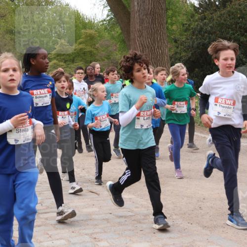 25.04.2026 - Das Zehntel Zöllner http://msf.ph/oto/9595456 25.04.2026 10:42:27 Laufen 7506, 5459, 5418, 5102 meine-sportfotos.de