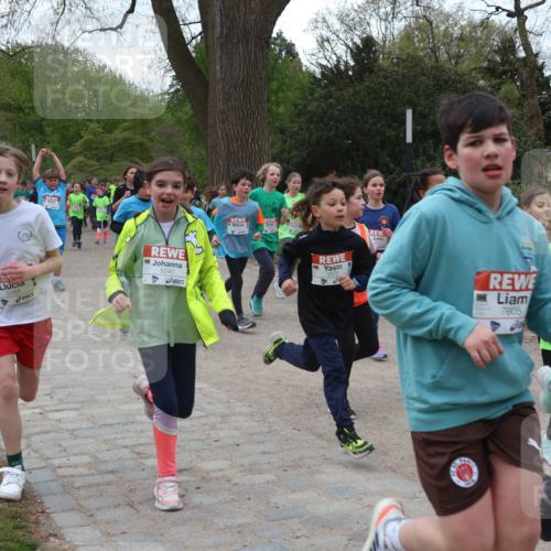 25.04.2026 - Das Zehntel Zöllner http://msf.ph/oto/9595484 25.04.2026 10:42:34 Laufen 5164, 5040, 7605, 7632 meine-sportfotos.de