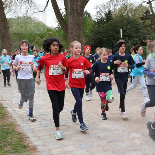 25.04.2026 - Das Zehntel Zöllner http://msf.ph/oto/9595671 25.04.2026 10:43:09 Laufen 5166, 6105, 6114, 6716 meine-sportfotos.de