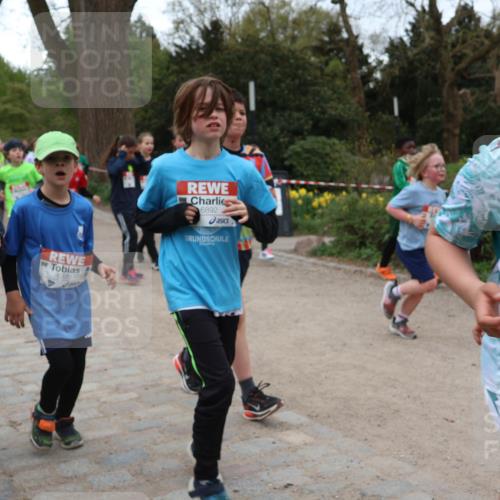 25.04.2026 - Das Zehntel Zöllner http://msf.ph/oto/9595732 25.04.2026 10:43:21 Laufen 5735, 6320, 6892, 6945 meine-sportfotos.de