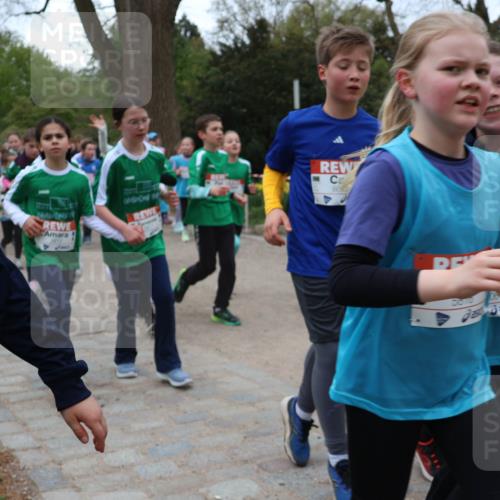 25.04.2026 - Das Zehntel Zöllner http://msf.ph/oto/9595749 25.04.2026 10:43:26 Laufen 5810, 80, 3010, 06 meine-sportfotos.de