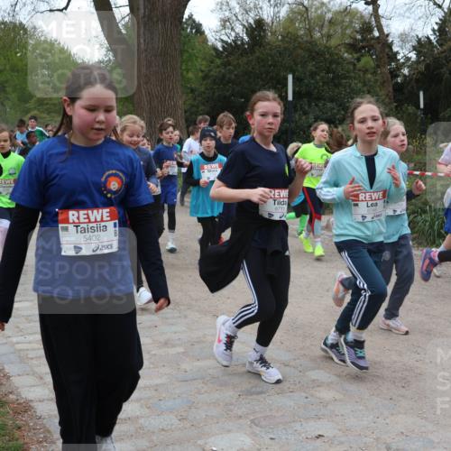 25.04.2026 - Das Zehntel Zöllner http://msf.ph/oto/9595766 25.04.2026 10:43:30 Laufen 5402, 6715, 16, 13 meine-sportfotos.de