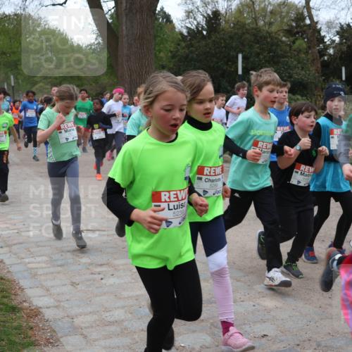 25.04.2026 - Das Zehntel Zöllner http://msf.ph/oto/9595773 25.04.2026 10:43:31 Laufen 5239, 5268 meine-sportfotos.de
