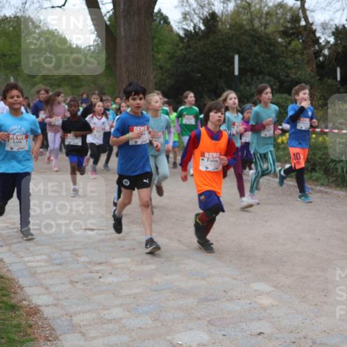 25.04.2026 - Das Zehntel Zöllner http://msf.ph/oto/9595805 25.04.2026 10:43:36 Laufen 10 meine-sportfotos.de