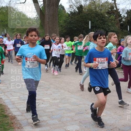 25.04.2026 - Das Zehntel Zöllner http://msf.ph/oto/9595810 25.04.2026 10:43:36 Laufen 6852, 6820, 6004 meine-sportfotos.de