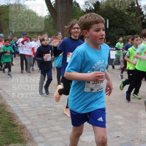 25.04.2026 - Das Zehntel Zöllner http://msf.ph/oto/9595828 25.04.2026 10:43:39 Laufen 6861, 5409 meine-sportfotos.de