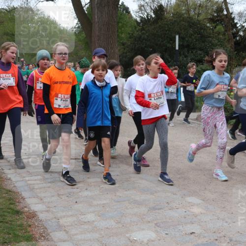25.04.2026 - Das Zehntel Zöllner http://msf.ph/oto/9595848 25.04.2026 10:43:43 Laufen 25, 4, 5135, 6411 meine-sportfotos.de