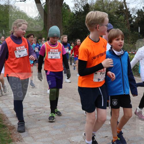 25.04.2026 - Das Zehntel Zöllner http://msf.ph/oto/9595856 25.04.2026 10:43:44 Laufen 7411, 7410, 513, 5131 meine-sportfotos.de
