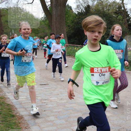 25.04.2026 - Das Zehntel Zöllner http://msf.ph/oto/9595891 25.04.2026 10:43:50 Laufen 6859, 7074, 5808 meine-sportfotos.de