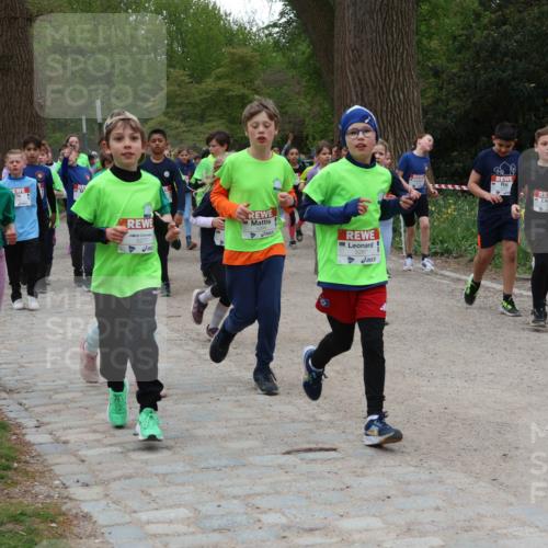 25.04.2026 - Das Zehntel Zöllner http://msf.ph/oto/9595926 25.04.2026 10:43:59 Laufen 5277, 5267 meine-sportfotos.de