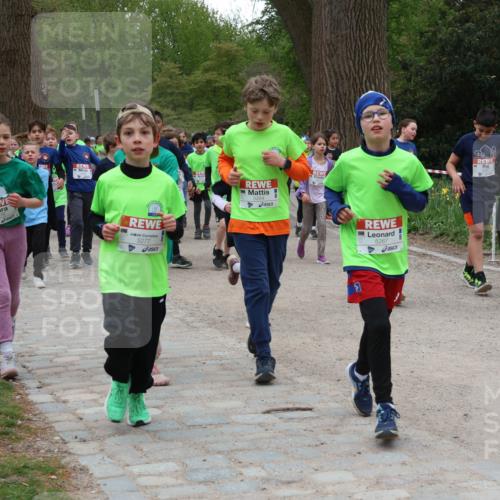25.04.2026 - Das Zehntel Zöllner http://msf.ph/oto/9595927 25.04.2026 10:43:59 Laufen 5277, 5264, 5267, 20 meine-sportfotos.de