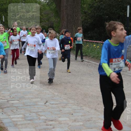 25.04.2026 - Das Zehntel Zöllner http://msf.ph/oto/9595977 25.04.2026 10:44:09 Laufen 6813, 6300, 5990 meine-sportfotos.de